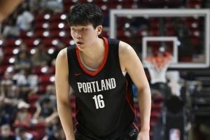 👀美媒：杨瀚森至少能到比尔-沃顿的水平 说像约基奇还为时过早