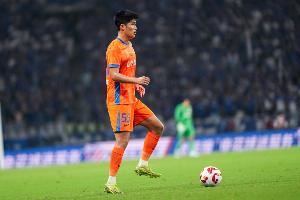 鲁媒：彭啸即将回到泰山队，几天后与王钰栋直接对话是看点之一